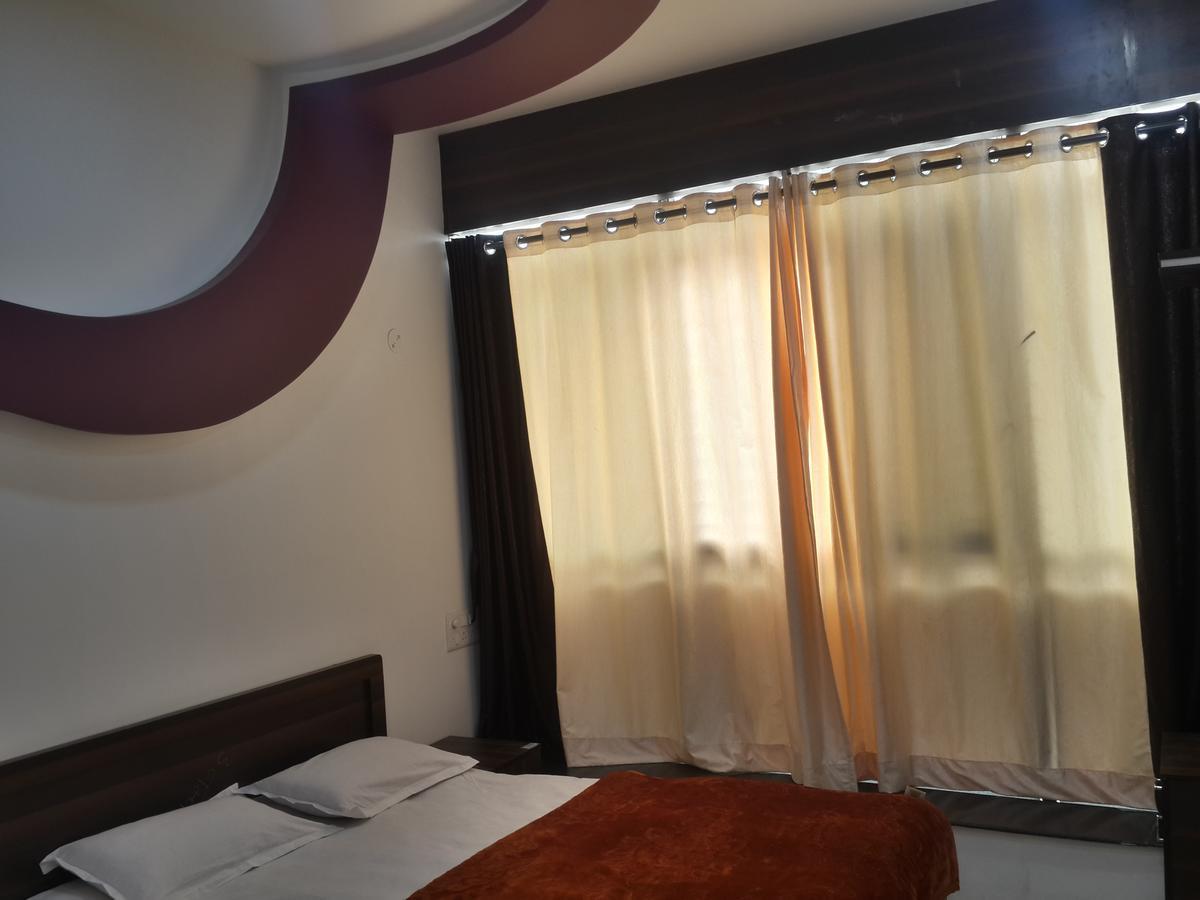 Hotel Holiday Era Opposite Railway Station Aurangabad (Maharashtra) Exterior foto