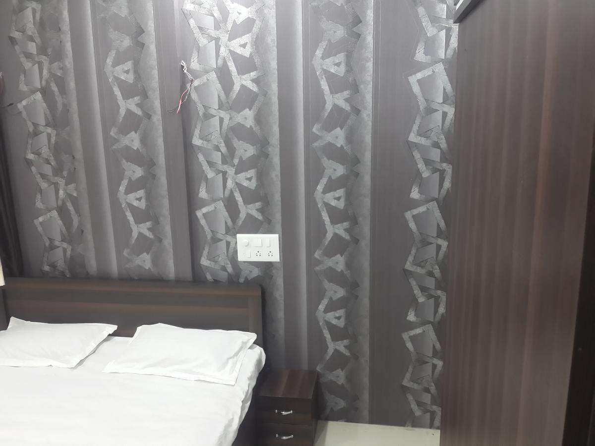 Hotel Holiday Era Opposite Railway Station Aurangabad (Maharashtra) Exterior foto